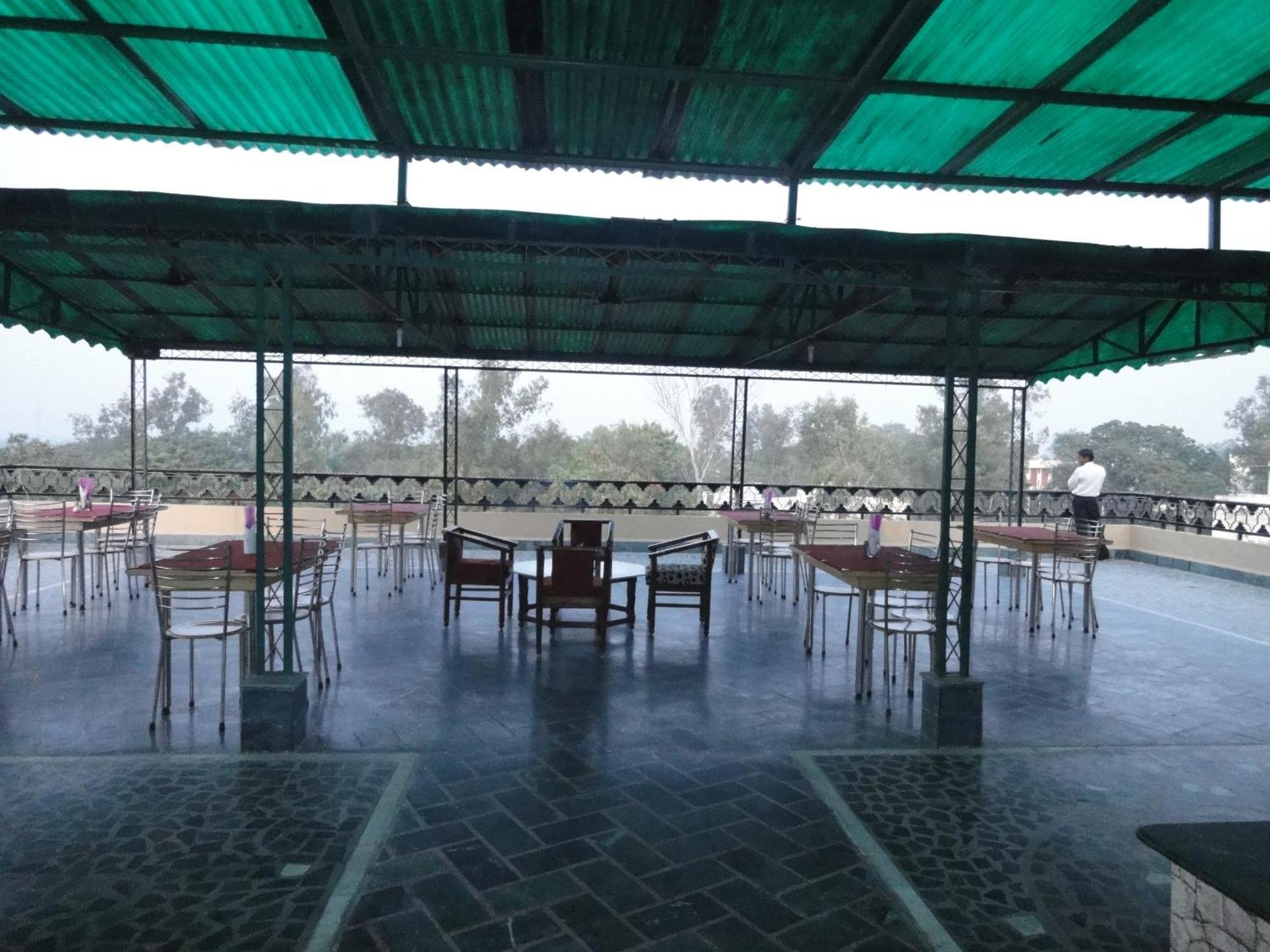 Hotel Taj Plaza, Vip Road, Agra Agra  Eksteriør billede