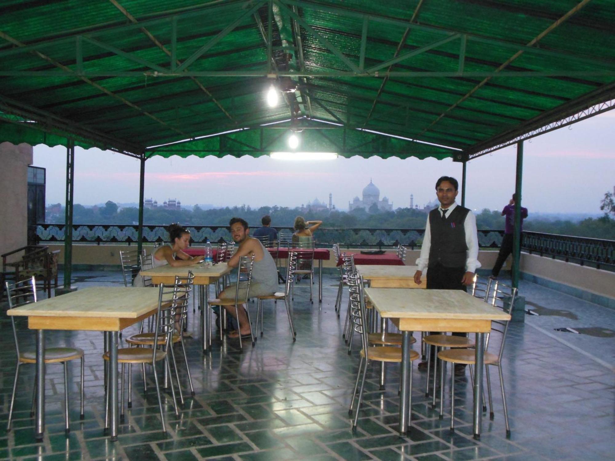 Hotel Taj Plaza, Vip Road, Agra Agra  Eksteriør billede